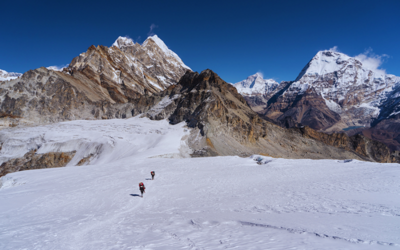 Mera Peak vs Island Peak